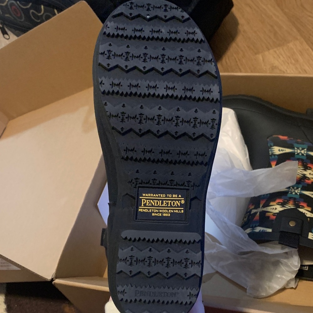 Pendleton Tucson Mid Boot - Picture 3 of 4